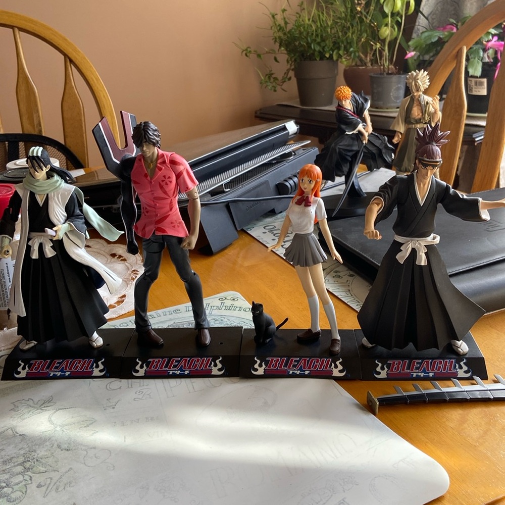 Toynami Bleach figure lot